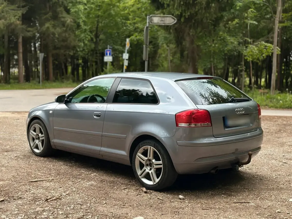 Używany Audi A3 116 KM (85 kW) 2007 Szary Hatchback
