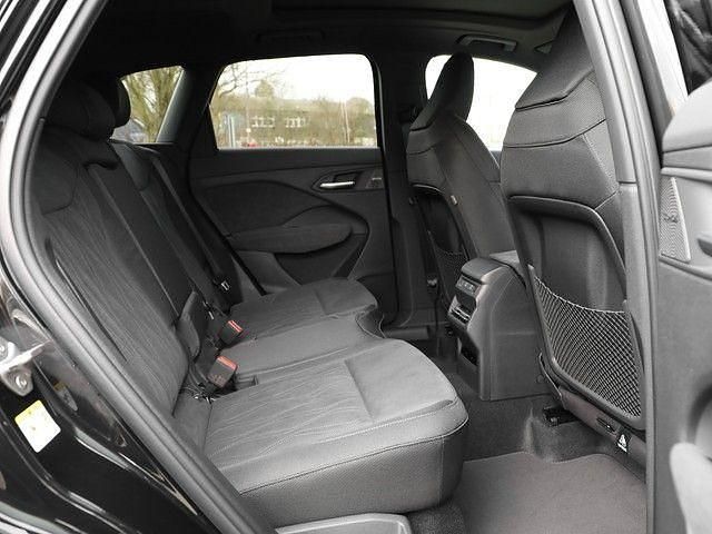 Gebraucht Audi Q3 S-Line 177 PS (130 kW) 2026 Mythosschwarz metallic SUV