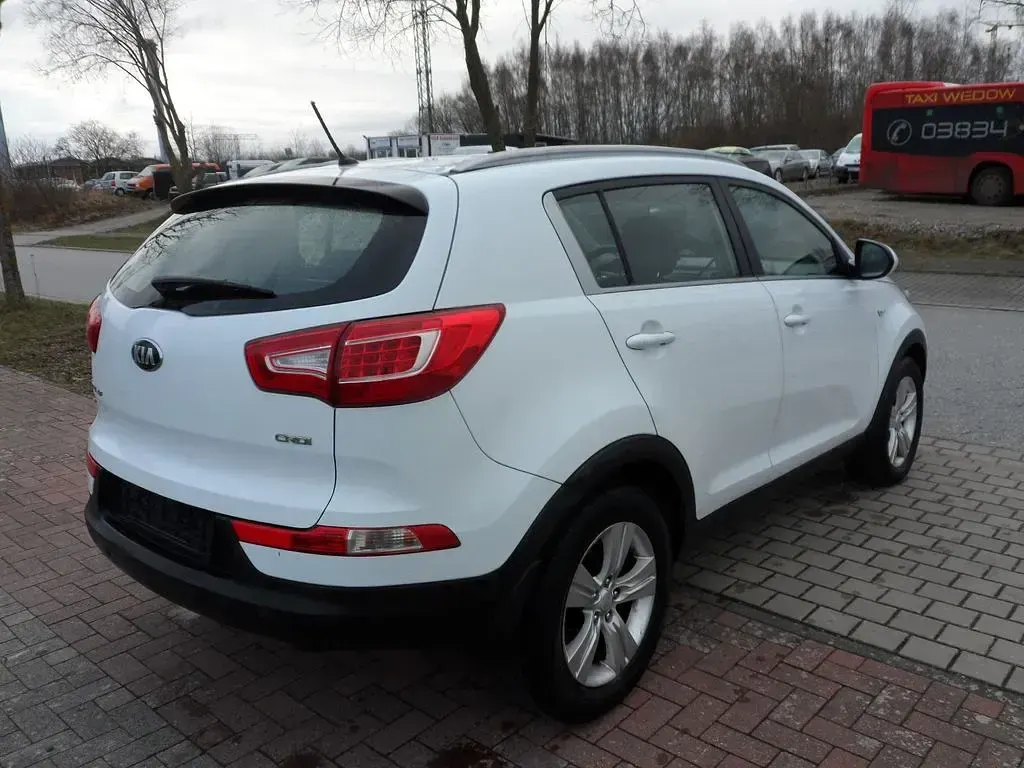 Gebraucht Kia Sportage Vision 116 PS (85 kW) 2013 Weiß SUV