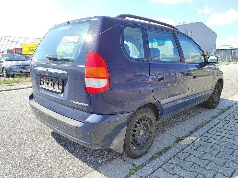 Gebraucht Mitsubishi Space Star 86 PS (63 kW) 2000 Blau Van / Kleinbus