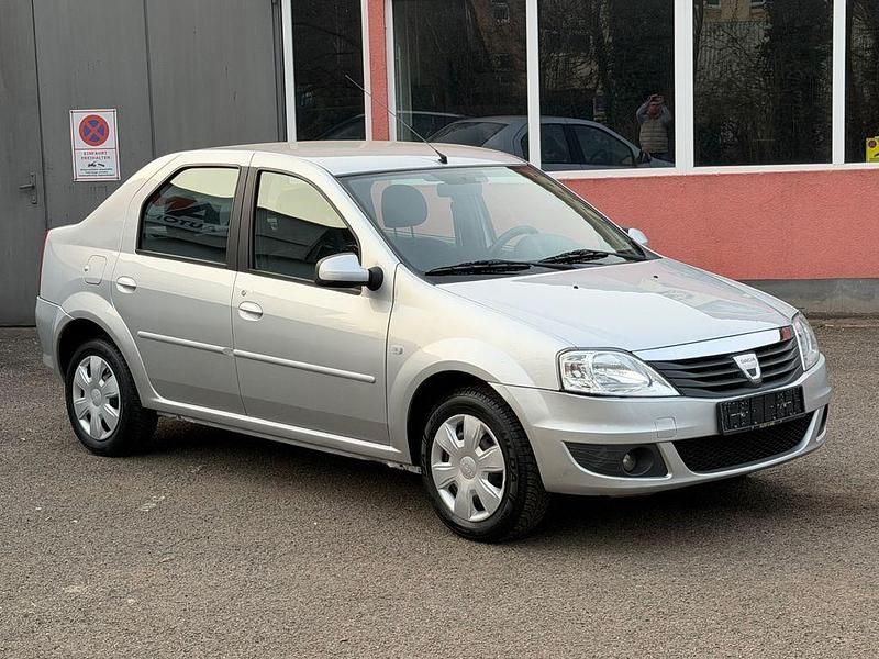 Gebraucht Dacia Logan Lauréate 87 PS (63 kW) 2009 Grau Limousine