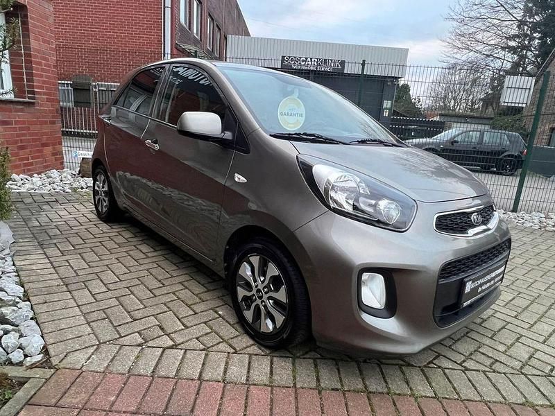 Silber Gebraucht 2016 Kia Picanto DREAM-TEAM Edition Kleinwagen | 5.790 € (Fairer Preis) - Bild 1/4