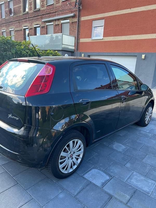 Schwarz Gebraucht 2007 Fiat Grande Punto Kleinwagen | 1.550 € (Guter Preis) - Bild 1/4