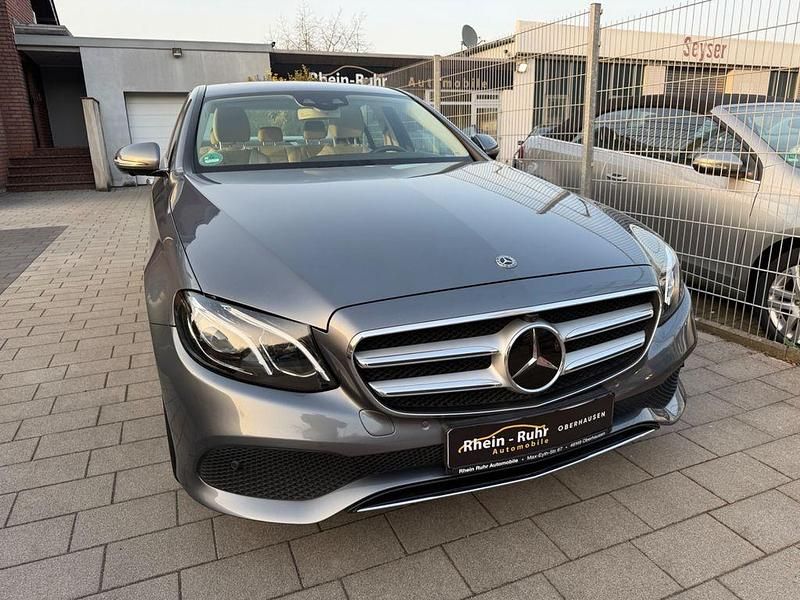 Occasion Mercedes E300 Avantgarde 245 ch (180 kW) 2018 Gris Berline