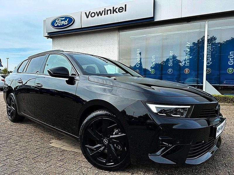 Schwarz Gebraucht 2024 Opel Astra GS Line Kombi | 27.495 € (Fairer Preis) - Bild 1/4
