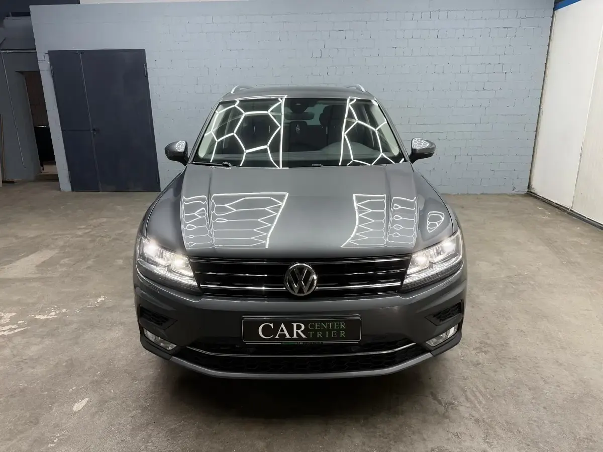 Gebraucht VW Tiguan Highline 150 PS (110 kW) 2016 Grau SUV