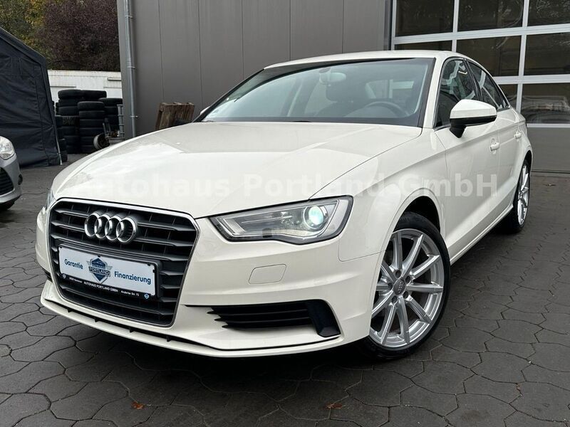 Weiß Gebraucht 2014 Audi A3 Ambiente Limousine | 12.470 € (Etwas zu teuer) - Bild 1/4
