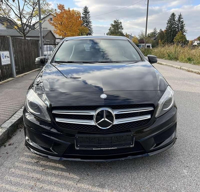 Schwarz Gebraucht 2012 Mercedes A200 Sport Limousine | 10.990 € (Guter Preis) - Bild 1/4