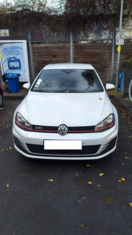 Weiß Gebraucht 2017 VW Golf GTI Limousine | 18.500 € (Fairer Preis) - Bild 1/4
