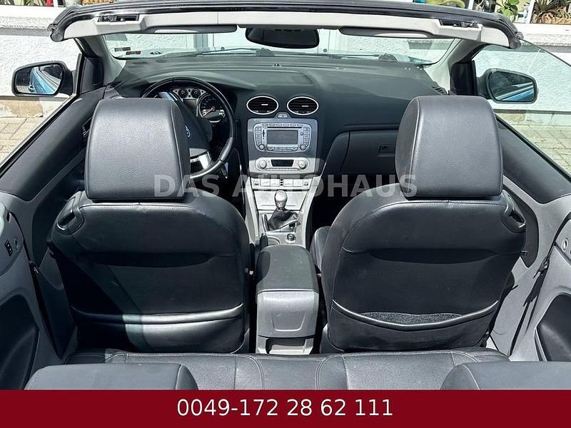 Gebraucht Ford Focus Cabriolet Titanium 145 PS (106 kW) 2008 Blau Cabrio