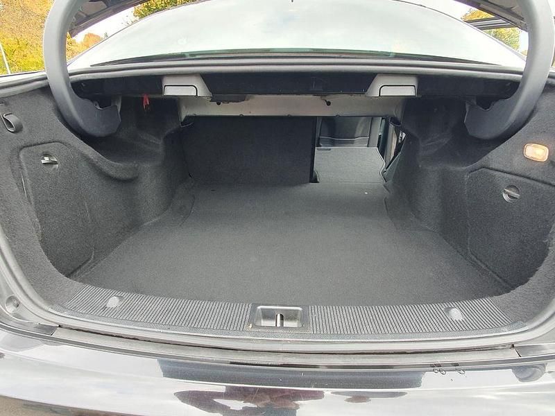 Gebraucht Mercedes C220 Avantgarde 170 PS (125 kW) 2012 Schwarz Limousine