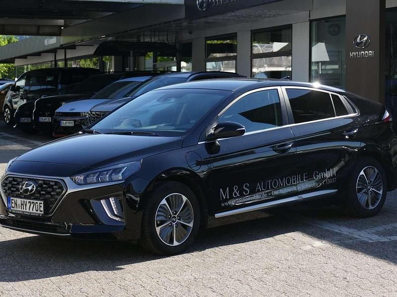 Phantom black Gebraucht 2022 Hyundai Ioniq Style Limousine | 25.490 € (Teuer) - Bild 1/4