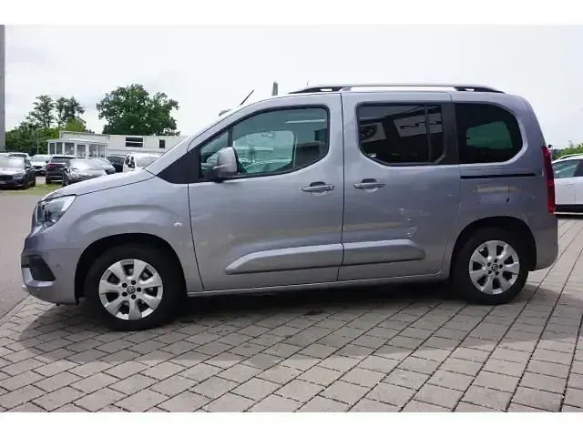 Gebraucht Opel Combo Life Innovation 102 PS (75 kW) 2018 Grau Van / Kleinbus
