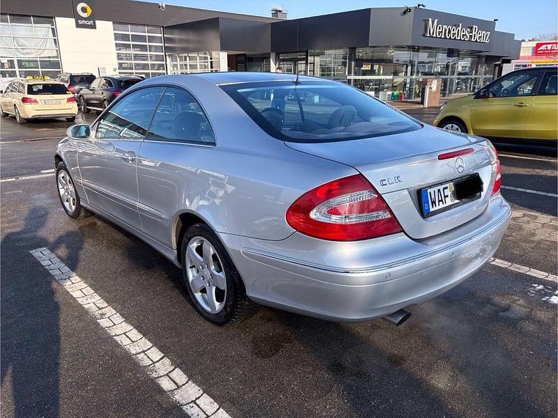 Gebraucht Mercedes CLK200 Avantgarde 163 PS (119 kW) 2004 Silber Coupé