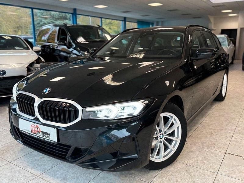 Schwarz Gebraucht 2023 BMW 320 Sport Line Limousine | 29.880 € (Guter Preis) - Bild 1/4