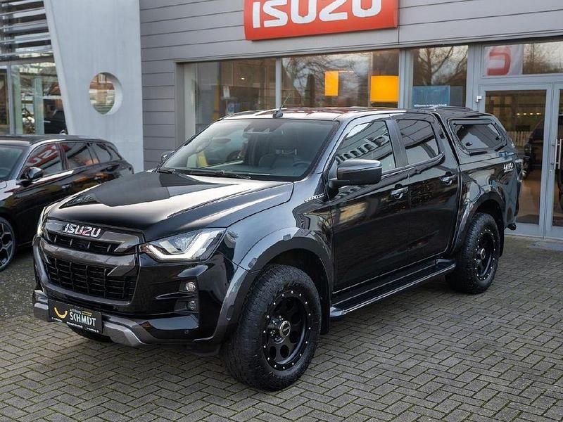 Gebraucht Isuzu D-Max 163 PS (119 kW) 2023 Schwarz SUV