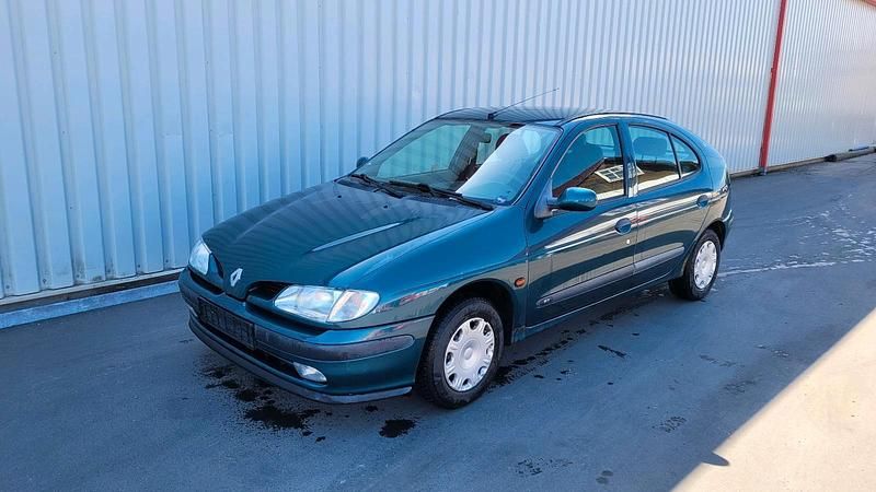Gebraucht 1997 Renault Mégane Limousine | 1.250 € (Fairer Preis) - Bild 1/4