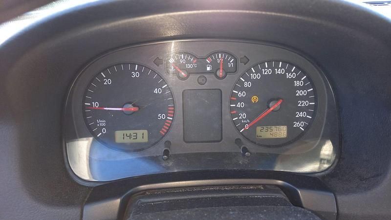 Gebraucht VW Golf IV 101 PS (74 kW) 2000 Silber Kombi