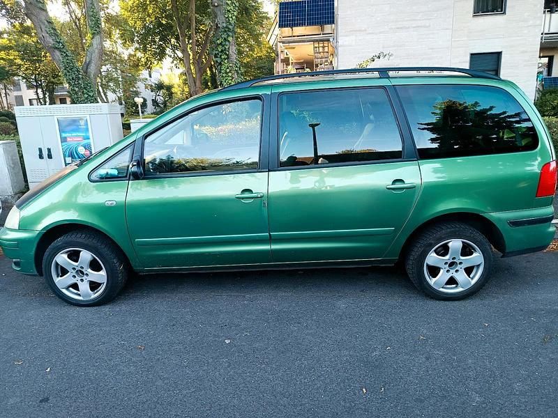 Gebraucht VW Sharan 116 PS (85 kW) 2001 Grün Van / Kleinbus