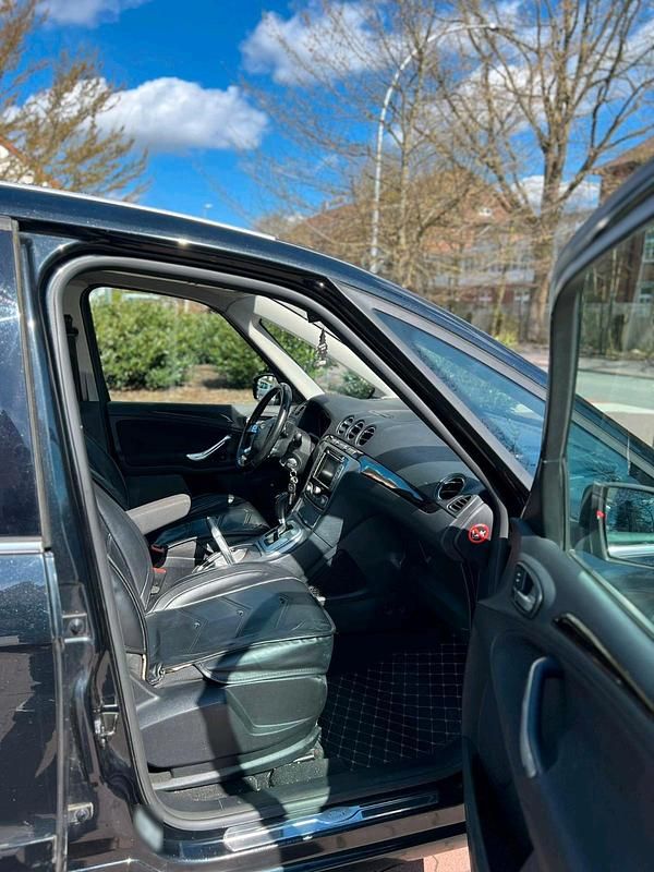 Gebraucht Ford Galaxy 150 PS (110 kW) 2010 Schwarz Van / Kleinbus