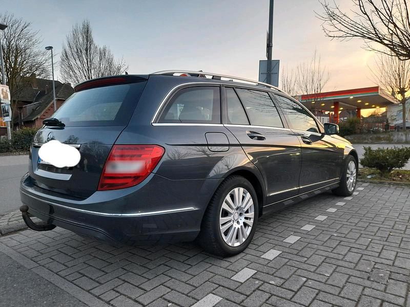 Gebraucht Mercedes C220 170 PS (125 kW) 2013 Grau Kombi