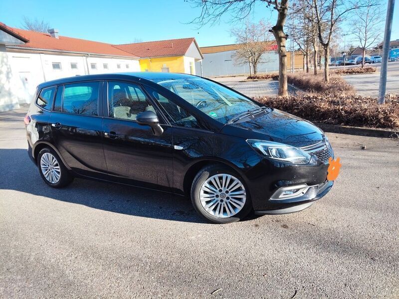 Schwarz Gebraucht 2017 Opel Zafira Tourer Edition Van / Kleinbus | 12.599 € (Fairer Preis) - Bild 1/4