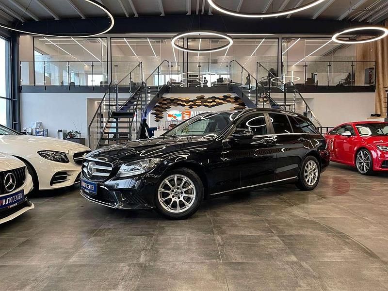 Schwarz Gebraucht 2018 Mercedes C200 Business Kombi | 13.999 € (Fairer Preis) - Bild 1/4