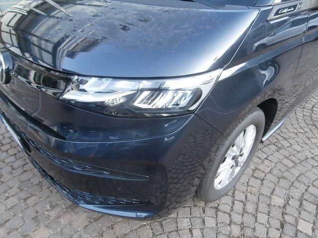 Neu VW California Beach 150 PS (110 kW) 2025 Blau Van