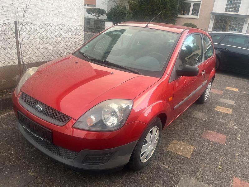 Usata Ford Fiesta 60 CV (44 kW) 2006 Arancione Utilitaria