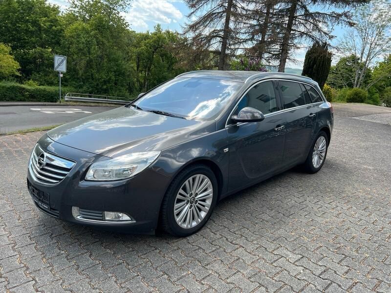 Grau Gebraucht 2013 Opel Insignia Kombi | 3.450 € (Superpreis) - Bild 1/4