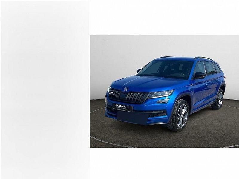 Raceblau metallic Gebraucht 2021 Skoda Kodiaq SportLine SUV | 35.190 € (Fairer Preis) - Bild 1/4