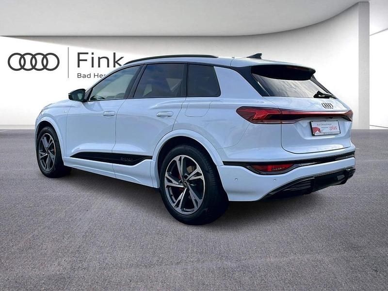 Gebraucht Audi Q6 e-tron S-Line 185 kW (252 PS) 2025 Weiß SUV