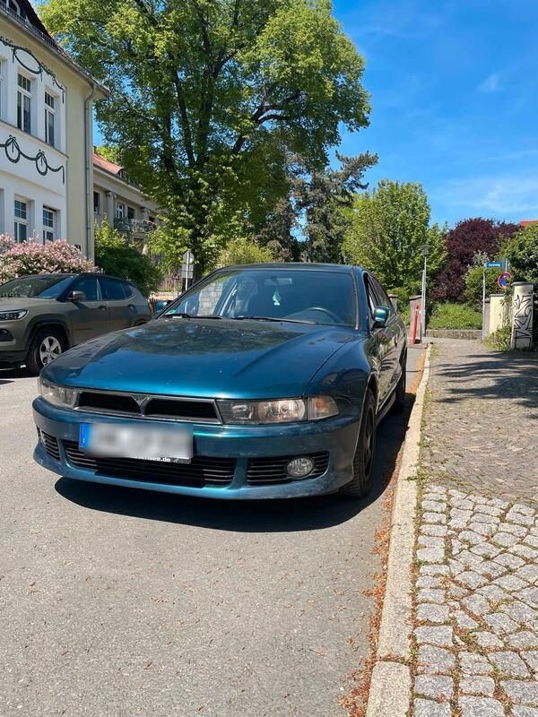 Grün Gebraucht 1999 Mitsubishi Galant Limousine | 1.300 € - Bild 1/4