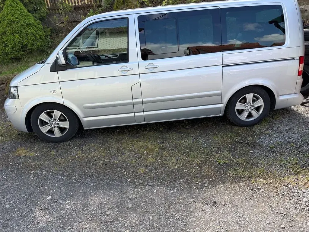 Gebraucht VW Multivan Highline 174 PS (127 kW) 2009 Silber Van / Kleinbus