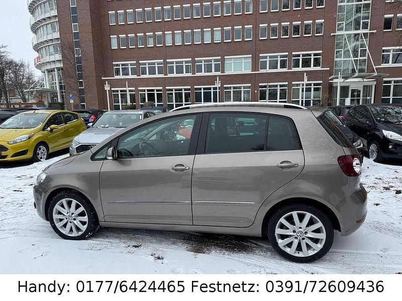 Gebraucht VW Golf Plus Cross 122 PS (89 kW) 2010 Braun Van / Kleinbus