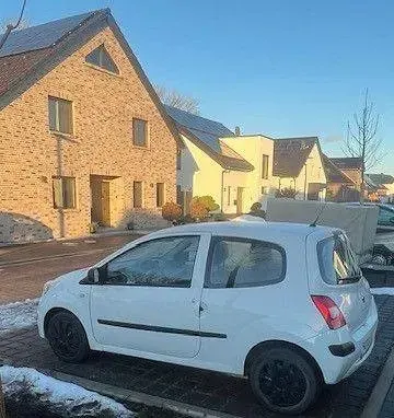 Gebraucht Renault Twingo Authentique 58 PS (42 kW) 2010 Weiß Kleinwagen