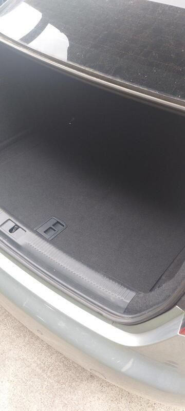 Grau Gebraucht 2010 Audi A4 Limousine | 6.200 € (Fairer Preis) - Bild 1/4