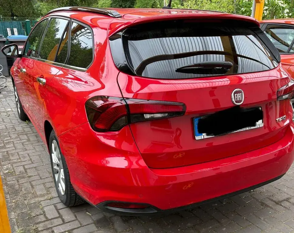 Gebraucht Fiat Tipo Business 120 PS (88 kW) 2019 Rot Kombi