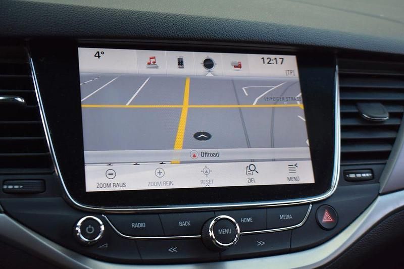 Gebraucht Opel Astra 110 PS (80 kW) 2017 Silber Limousine