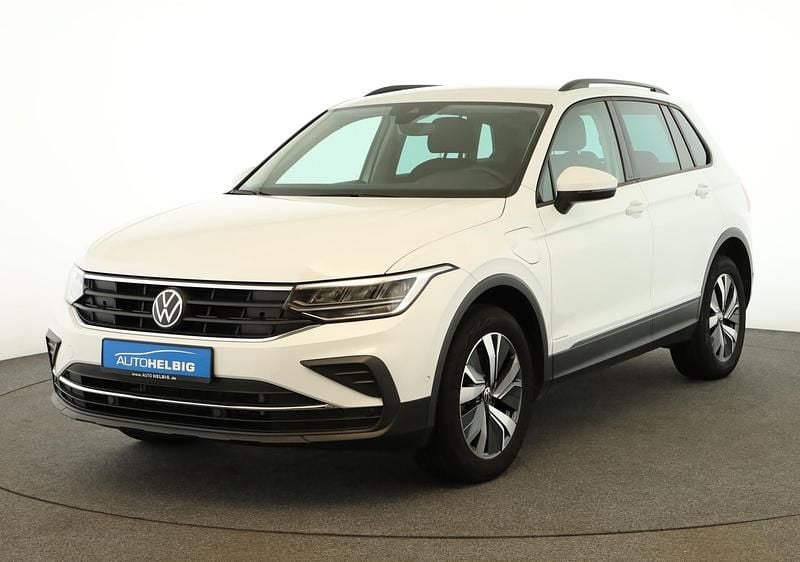 Gebraucht VW Tiguan Life 245 PS (180 kW) 2022 Pure white SUV
