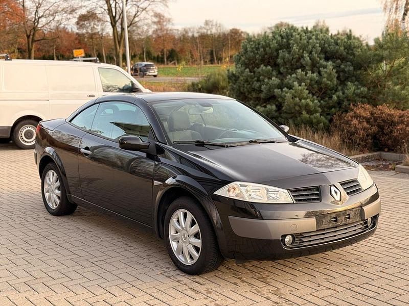 Gebraucht Renault Mégane Cabriolet Dynamique 120 PS (88 kW) 2005 Schwarz Cabrio