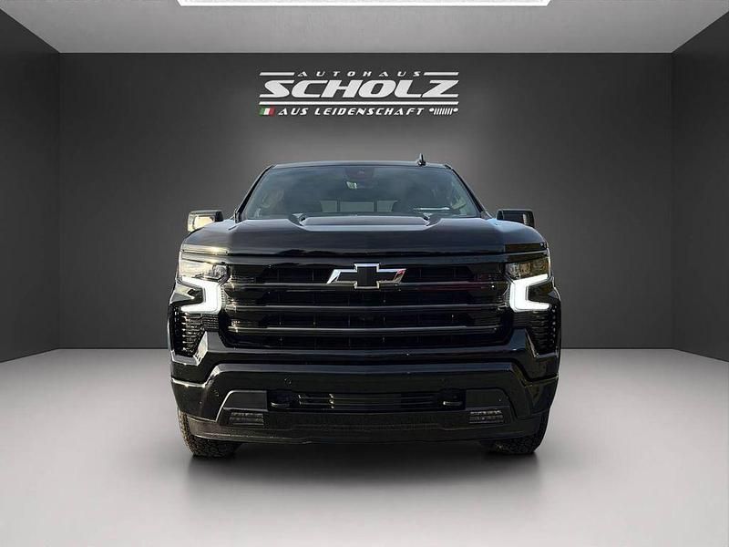 Neu Chevrolet Silverado 426 PS (313 kW) 2026 Schwarz SUV