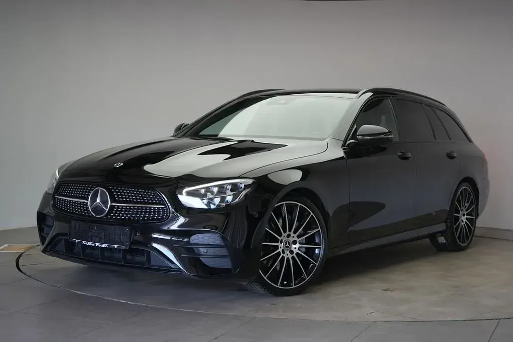 Gebraucht Mercedes E220 AMG 200 PS (147 kW) 2022 Schwarz Limousine