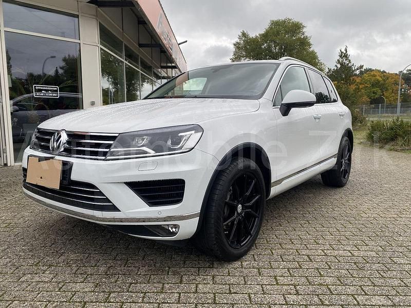 Weiß Gebraucht 2018 VW Touareg SUV | 26.990 € (Guter Preis) - Bild 1/4