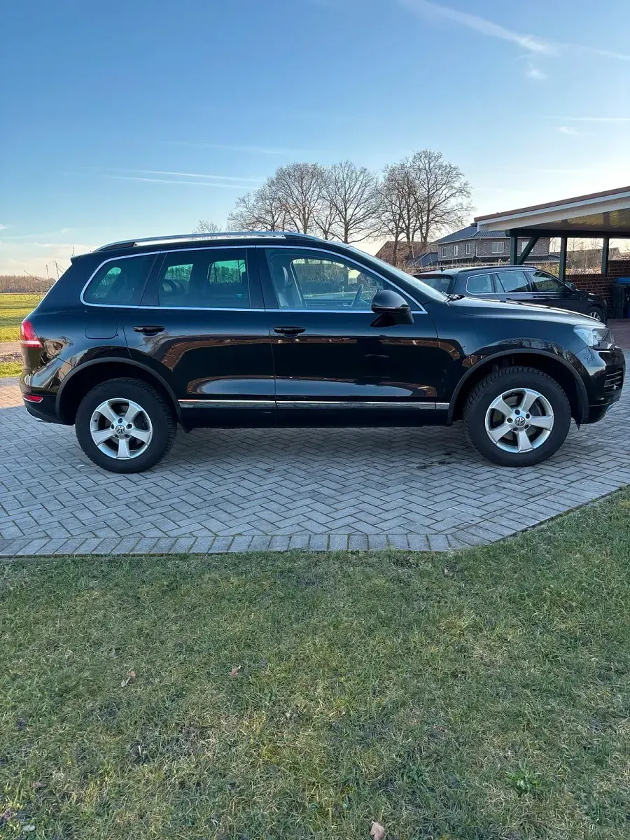 Gebraucht VW Touareg 245 PS (180 kW) 2011 Schwarz SUV