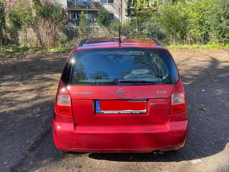 Gebraucht Citroën C2 60 PS (44 kW) 2004 Rot Kleinwagen