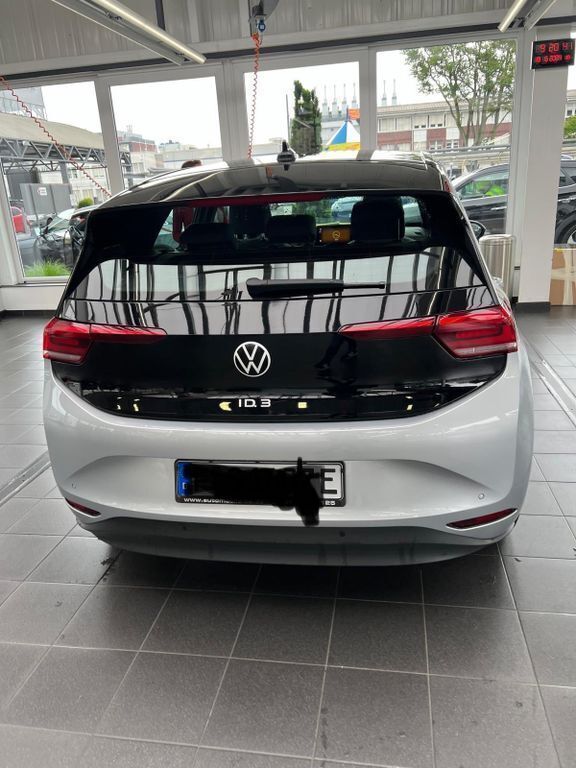 Silber Gebraucht 2021 VW ID.3 Pure Kleinwagen | 16.300 € (Superpreis) - Bild 1/4