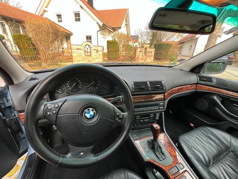 Gebraucht BMW 540 286 PS (210 kW) 1999 Blau Limousine