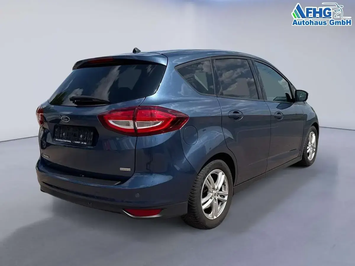 Gebraucht Ford Focus Cool & Connect 101 PS (74 kW) 2019 Chromablau metallic Kombi