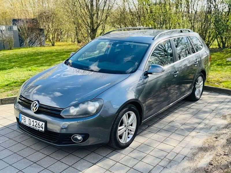 Gebraucht VW Golf VI Style 122 PS (89 kW) 2010 Grau Kleinwagen